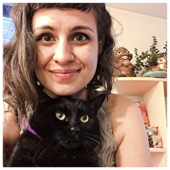 Meet your Posher, Jessica - Picture 1 of 1